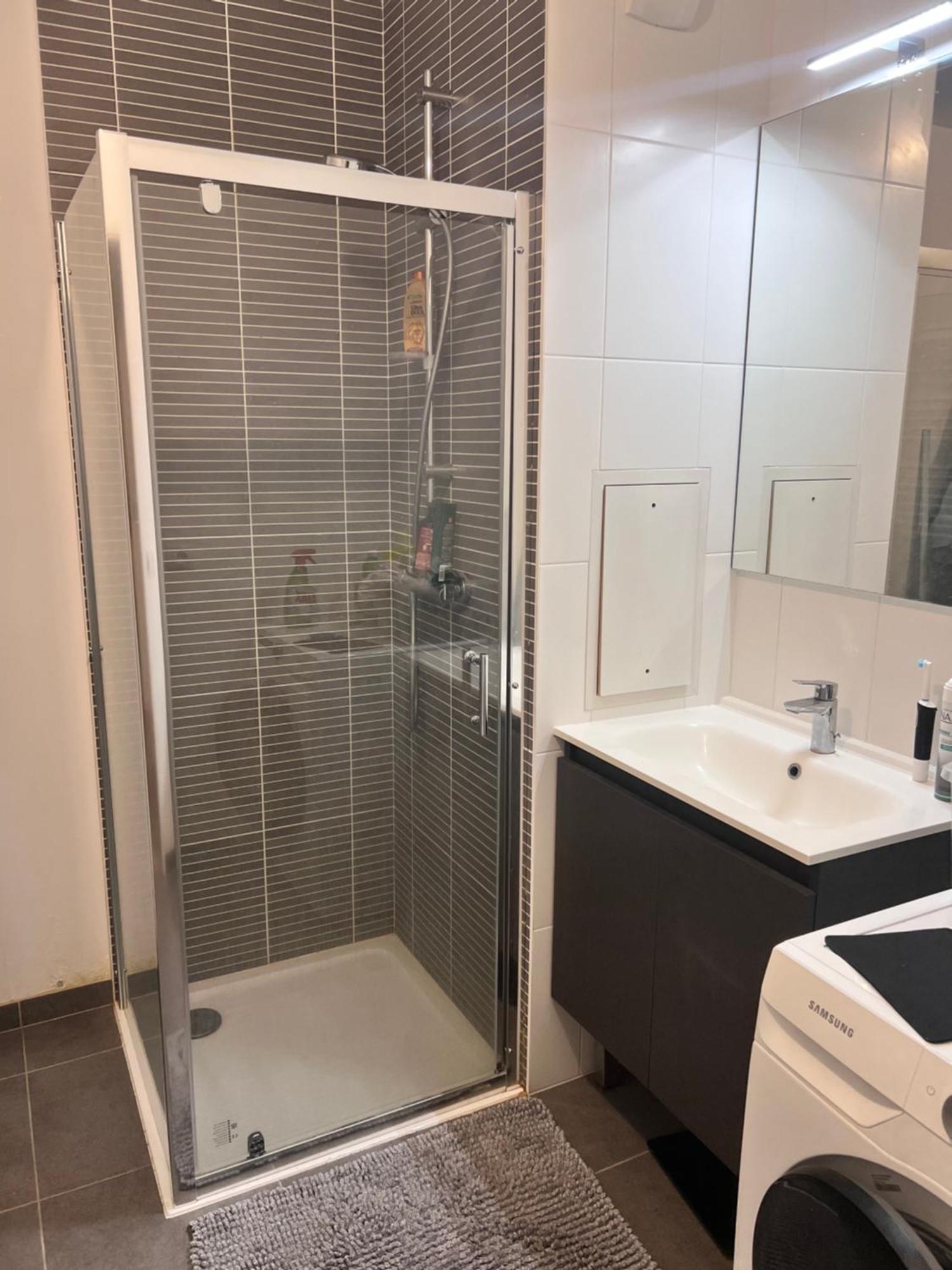 Chambre Individuelle Dans Un Appartement A 37 De Champs Elysees Sartrouville Exterior photo
